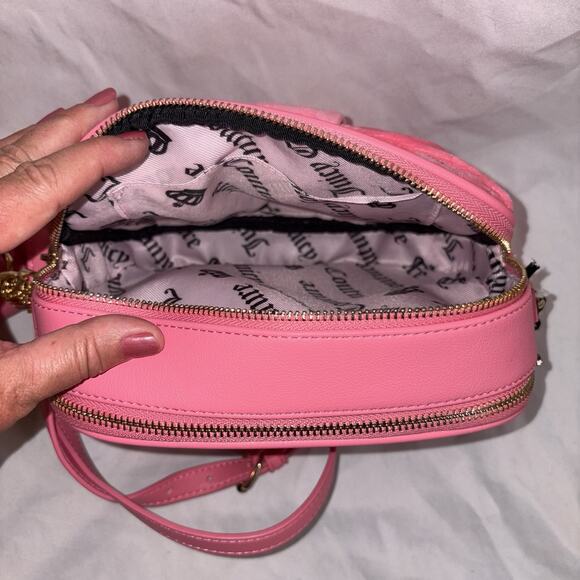 Juicy Couture Tied With A Bow Camera Crossbody in Pink Lemonade NWT - Picture 6 of 12